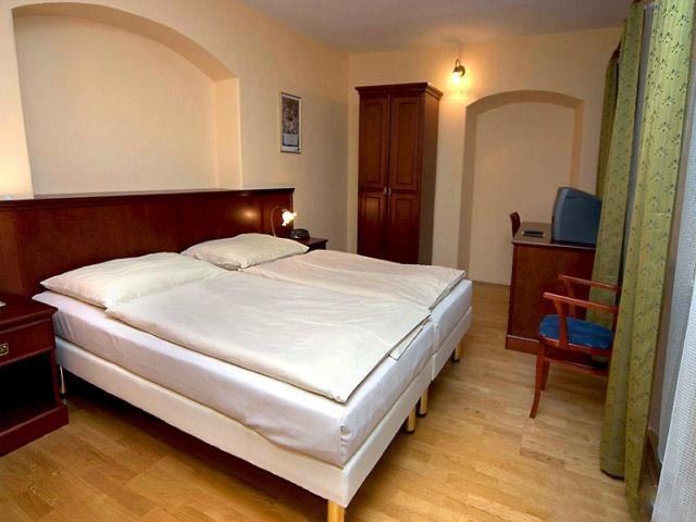 Hotel U Suteru Prag Dış mekan fotoğraf